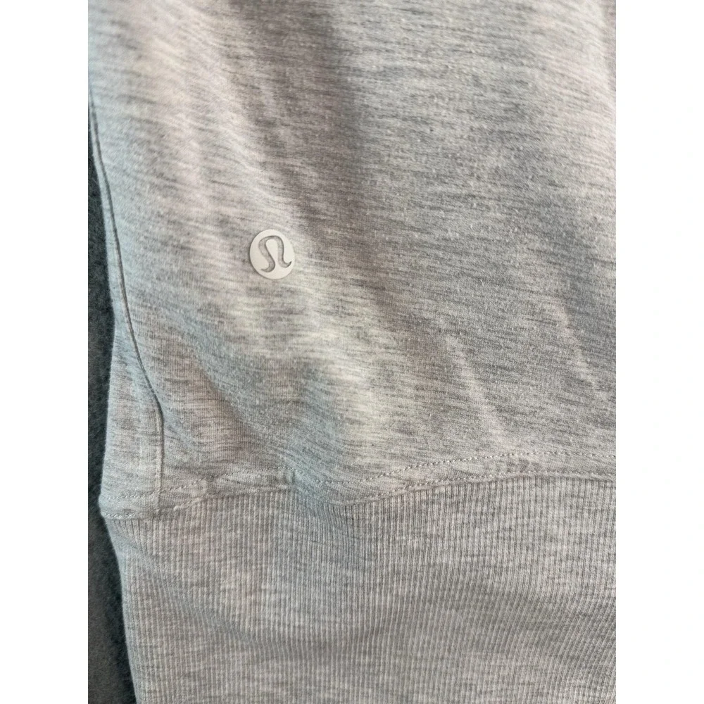 Lululemon Funnel Neck Sweatshirt Womens 6 Gray Turtleneck Pullover Pleated Back